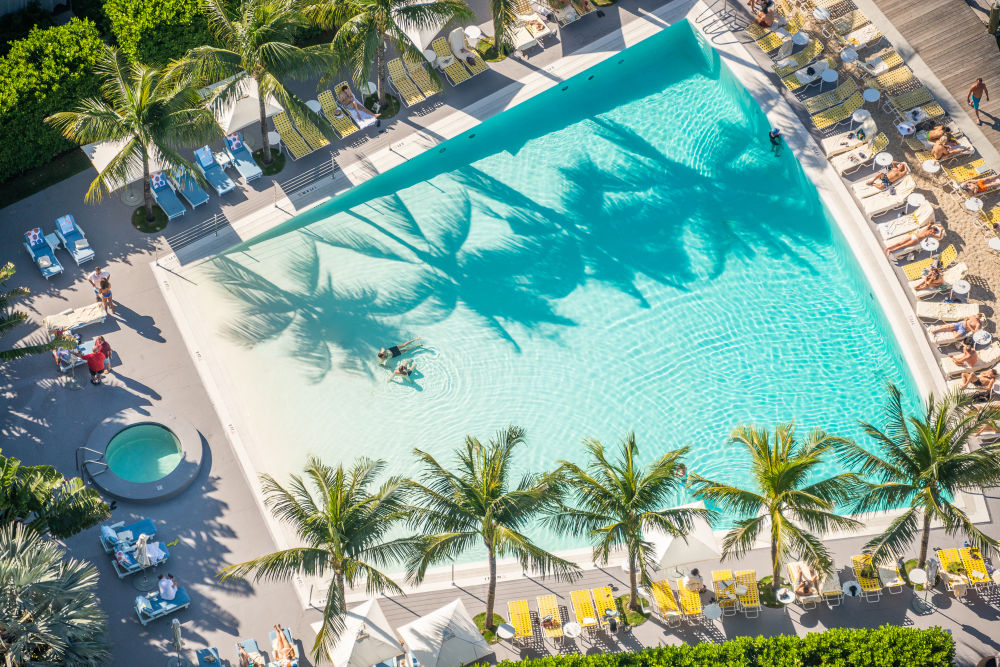 The Swimming Pool, Miami